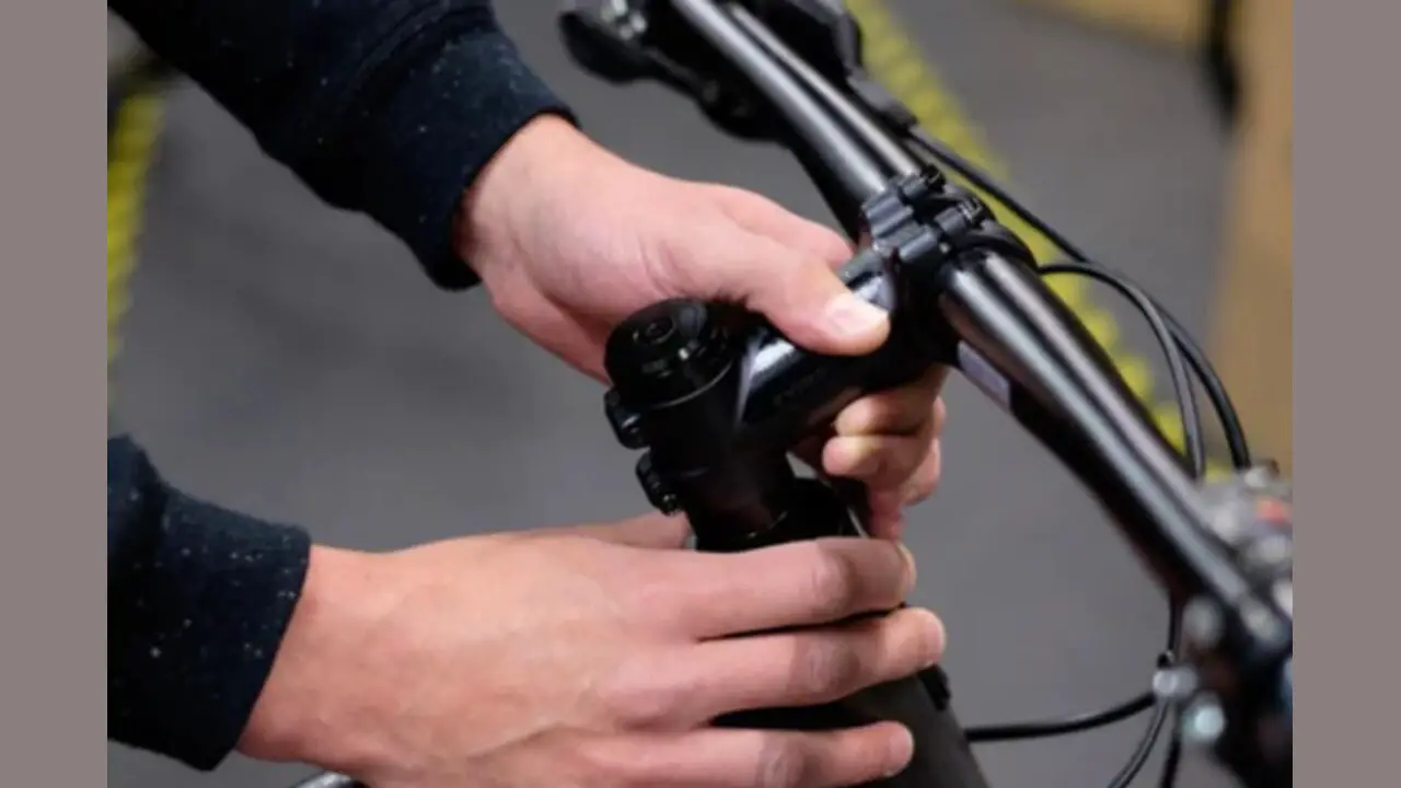 How To Lower Handlebars On A Bike