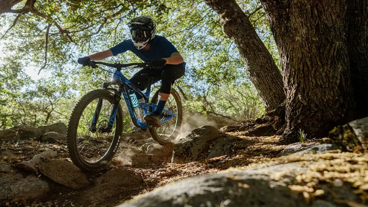 How To Conquering The Trails With The Giant Iguana-Mountain Bike